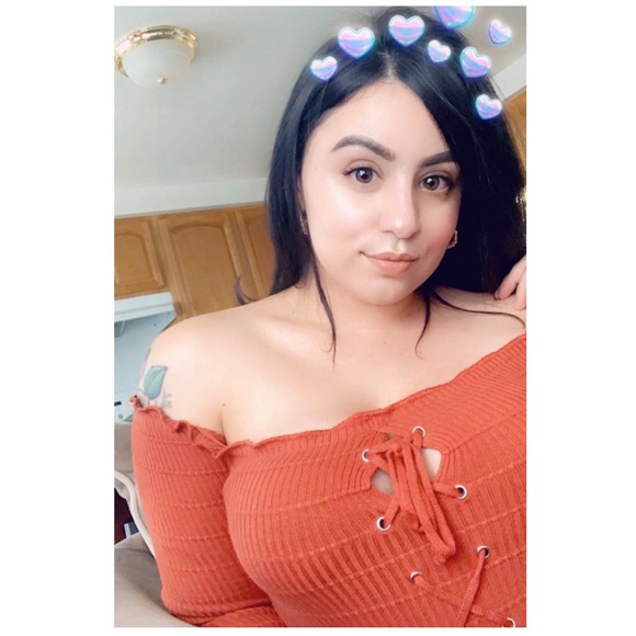 Meet your Posher, Chelsea - Picture 1 of 2